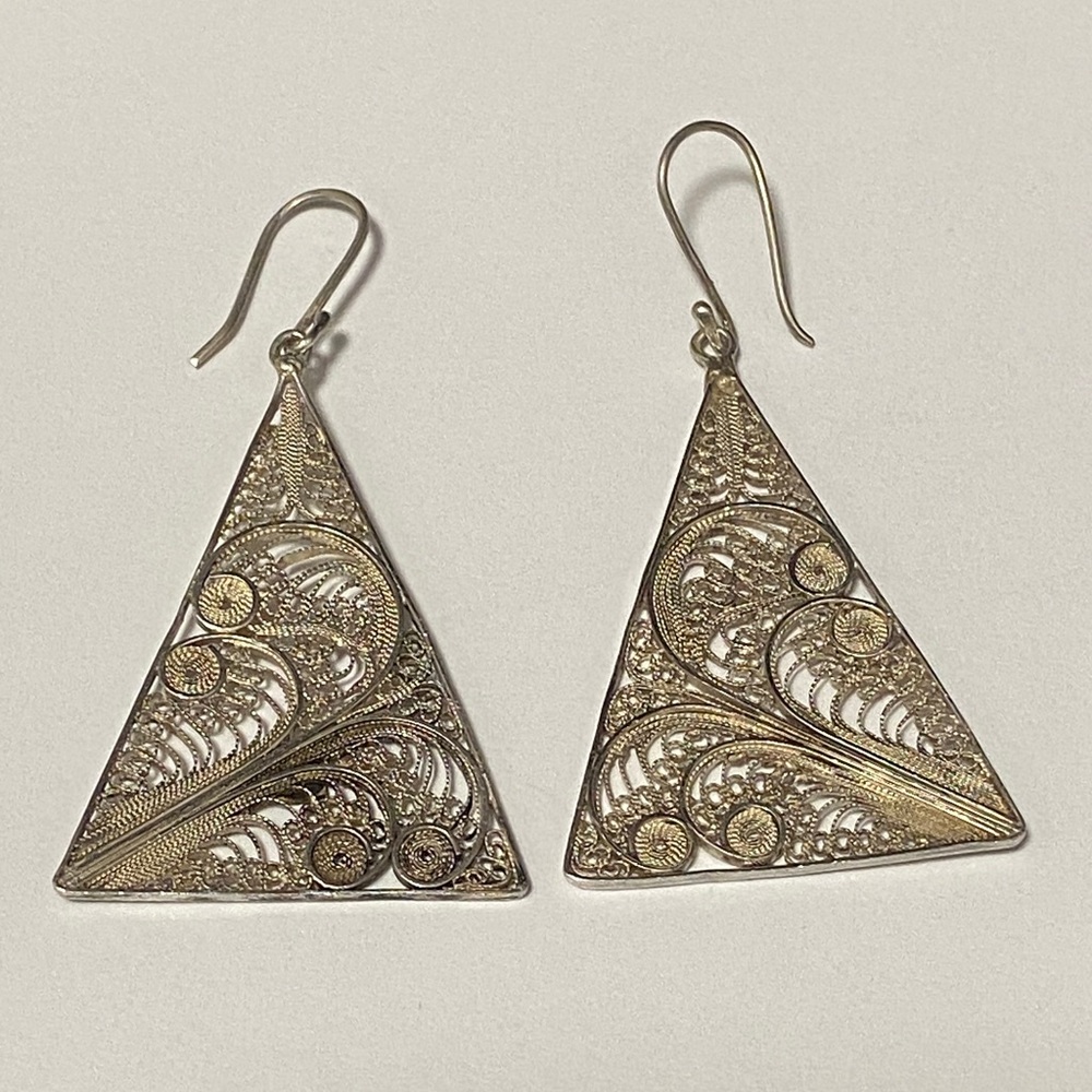 950 Silver Triangle Filigree earrings